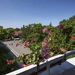 Bellevue Tlapak Ξενοδοχείο 4*