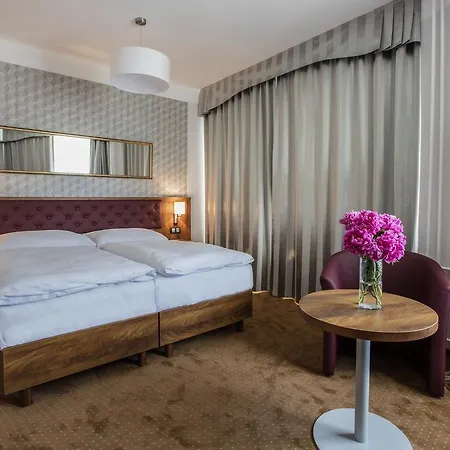 Bellevue Tlapak Hotel 4*