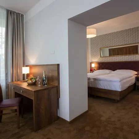 Bellevue Tlapak Hotel 4*